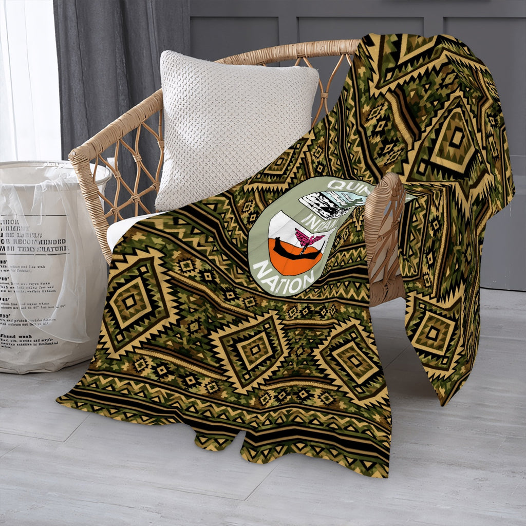Qin 320 GSM Thick Flannel Throw Blanket (3:4)